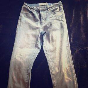 Light washed jeans